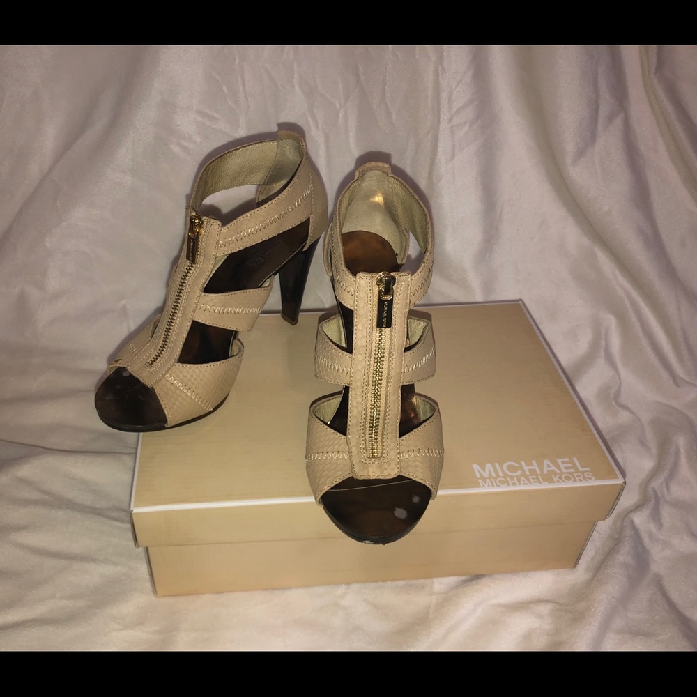 Nude/Bronze Michael Kors